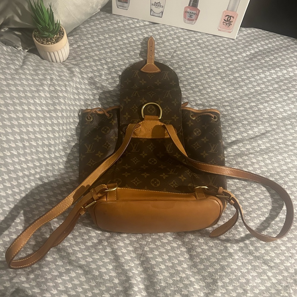 Authentic Louis Vuitton Montsouris Monogram Backpack MM